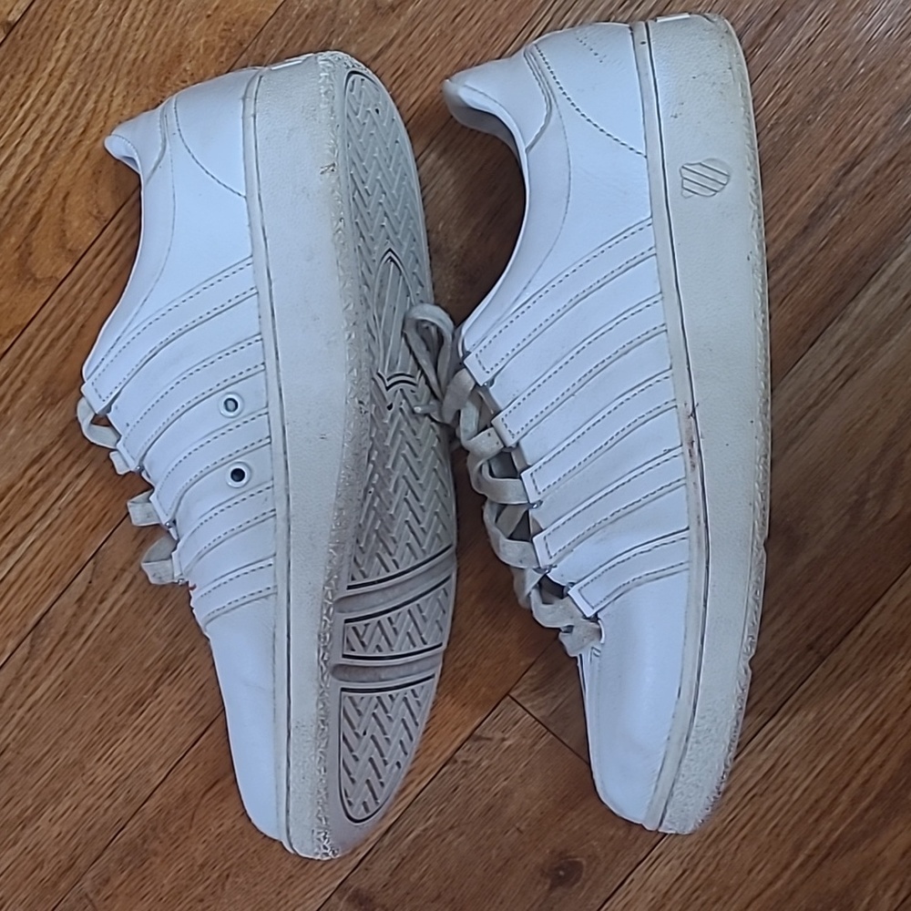 K-SWISS - Picture 2 of 5